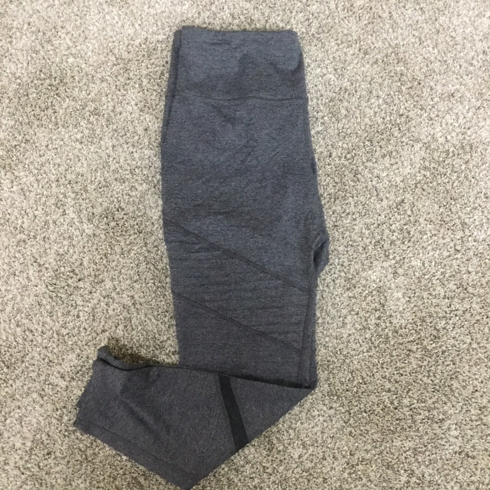Old Navy Go-Dry Fitted Yoga Pants